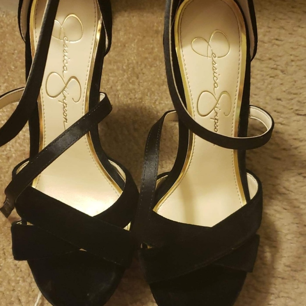 Jessica Simpson heels